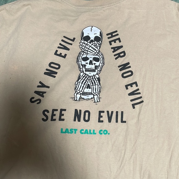 Oversized Graphic Tee - Picture 2 of 3